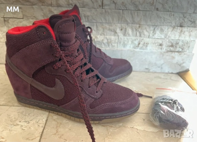 Нови маратонки / кецове 37.5 Nike Dunk Sky Hi Mesh Red със скрита платформа., снимка 2 - Маратонки - 52318364