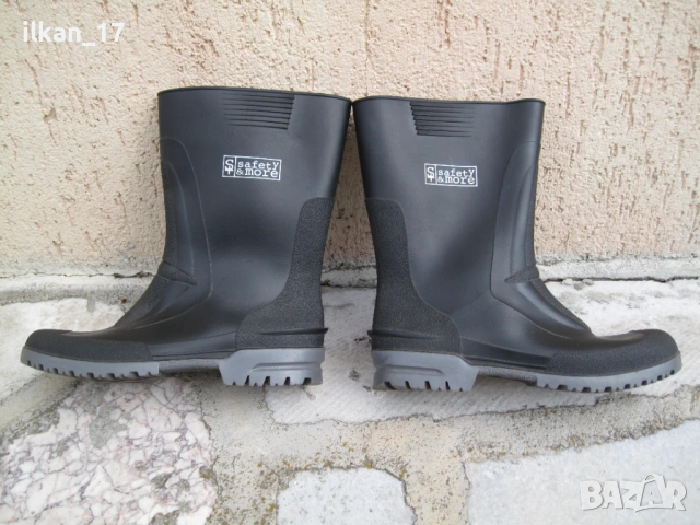 Ботуши Гумени Италянски висококачествена гума 44 Номер Внос от Германия в отлично състояние 