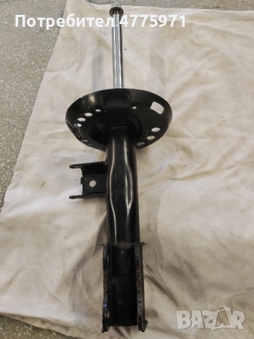 Продавам оригинален амортисьор за Мерцедес GLA 200D в отлично състояние!, снимка 3 - Части - 53956853