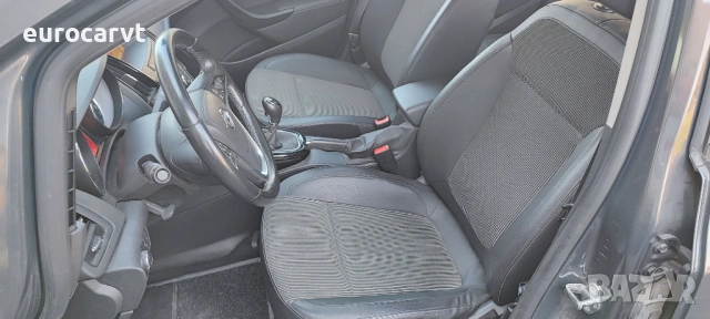 Opel Astra 1.6 CDTI Cosmo, снимка 11 - Автомобили и джипове - 54096620