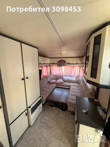 Каравана Hobby Classic 4.25, снимка 9 - Каравани и кемпери - 53844202