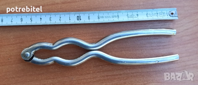 Лешникотрошачка от ГДР от 70те години на ХХ век