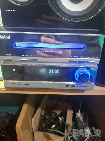 двд Divx, снимка 2 - Плейъри, домашно кино, прожектори - 52565479