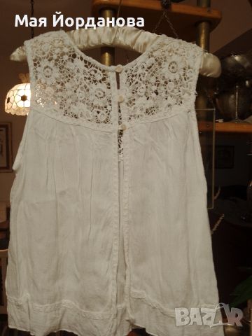 Ефирна дамска блуза апликирана с красива плетена дантела., снимка 2 - Корсети, бюстиета, топове - 45568291