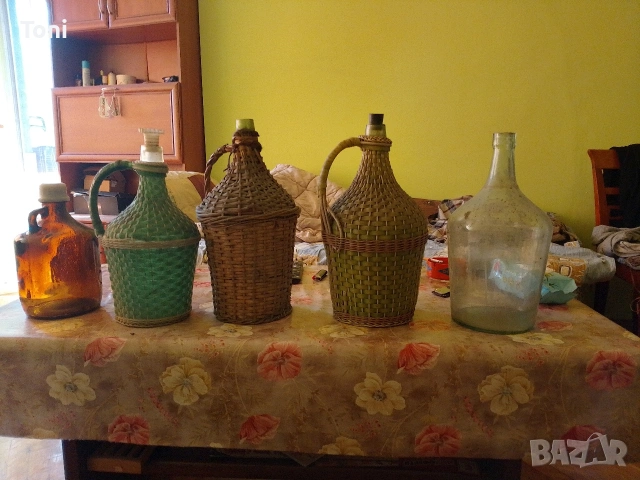 винтидж ретро стъклена дамаджана ,плетена дамаджана 5 броя