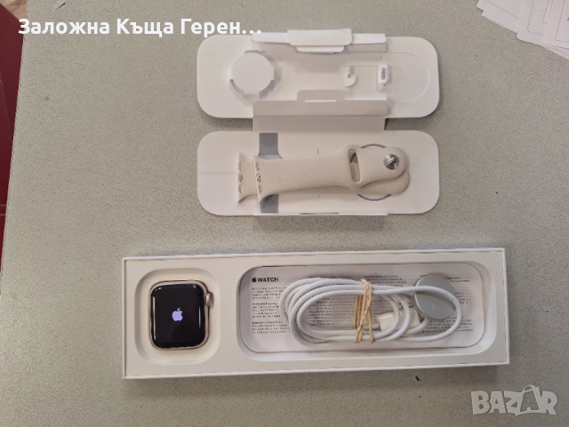 Apple Watch SE 3 40mm + Гаранция iStyle, снимка 4 - Смарт гривни - 52813949