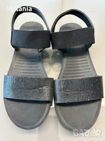 Нови спортни обувки Reserved + подарък сандали, н. 37, снимка 8 - Детски маратонки - 47009023