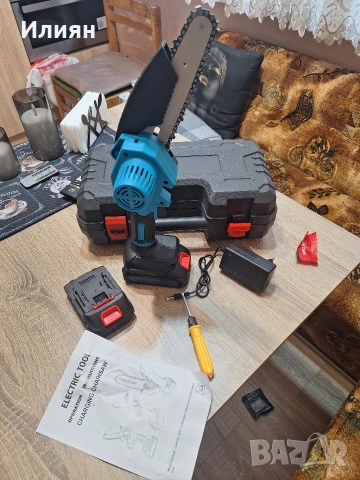 Акумолаторна резачка + 2 батерии, снимка 2 - Моторни триони/резачки - 53212682