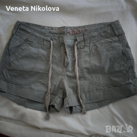 Дамски къси панталони 