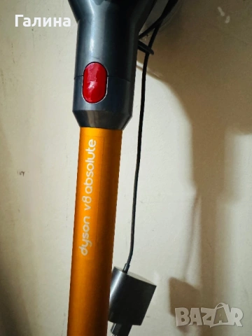 Dyson V8 absolute , снимка 3 - Прахосмукачки - 53663497