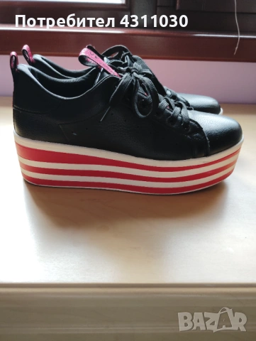 Черни обувки номер 40 