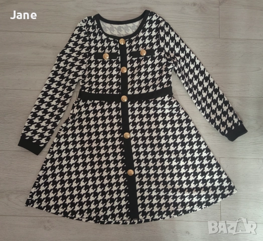 Нова детска рокля размер 128 цена 15 лв 