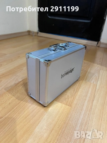 Малък алуминиев куфар, снимка 4 - Куфари с инструменти - 53828780