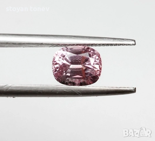  Изключителен естествен розов шпинел 1,00 карат – Колекционерско качество! Сертификат!, снимка 10 - Други - 54153127