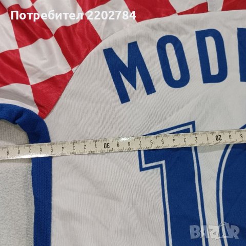 Две футболни  тениски Хърватска,Modric,Srna, снимка 17 - Фен артикули - 33378415