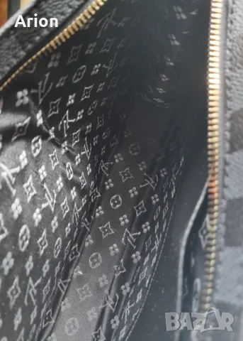 Чантичка клъч Louis Vuitton, снимка 4 - Портфейли, портмонета - 42823303