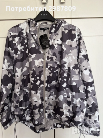 Ново Яке Ветровка Сив тип Камуфлаж с качулка р. С р. М р. Л, снимка 2 - Якета - 51803347