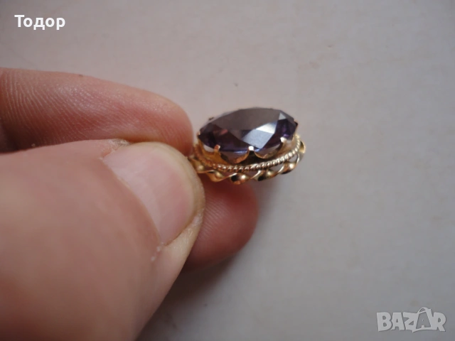 Позлатен медальон с камък Amerik 3, снимка 5 - Колиета, медальони, синджири - 53051016