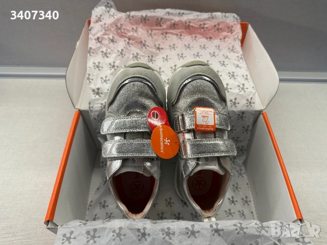 Детски обувки Biomecanics 29 номер, снимка 9 - Детски маратонки - 52088667