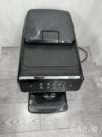 Кафеавтомат Philips 2200 EP2220/10 Автоматична Еспресо Кафемашина с LatteGo Система, 1500W, 15bar!, снимка 4 - Кафемашини - 54071454