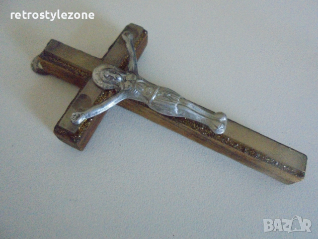 № 8463 Стар дървен кръст с метално разпятие , снимка 2 - Други ценни предмети - 53205044