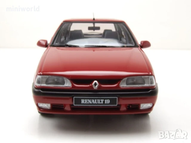 Renault 19 1994 - мащаб 1:18 на Triple9 моделът е нов в кутия, снимка 6 - Колекции - 51025549