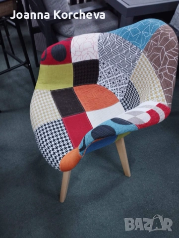 Страхотни два стола