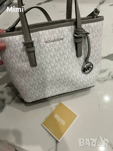 Michael Kors нова мини чанта , снимка 1 - Чанти - 47803381