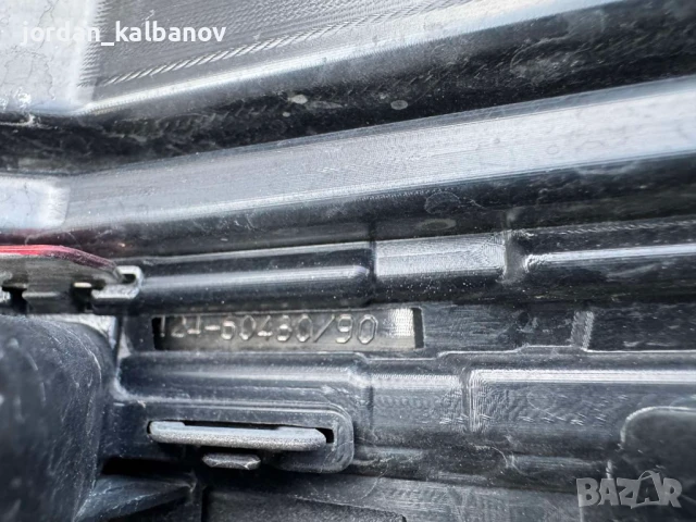 Решетка пред радяторите на Тойота Ланд Крузер 300 Toyota Land Cruiser само за 500лв. 53101-60G70, снимка 11 - Части - 51119943