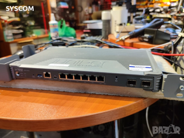 Защитна стена/рутер Juniper SRX300 Network Security Firewall