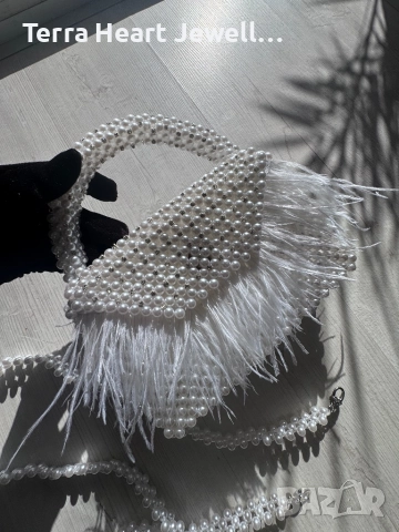 Дамска чанта от перли пера и кристали