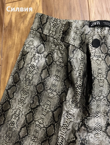 Дамски кожен змийски панталон "Зара" / "Zara", змийски принт, размер S, снимка 5 - Панталони - 52414220