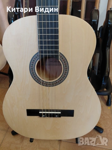 Продавам нова класическа китара Pasadena, снимка 2 - Китари - 53505761