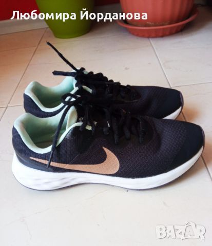 Оригинални маратонки за момиче - Nike, снимка 1 - Детски маратонки - 46724566