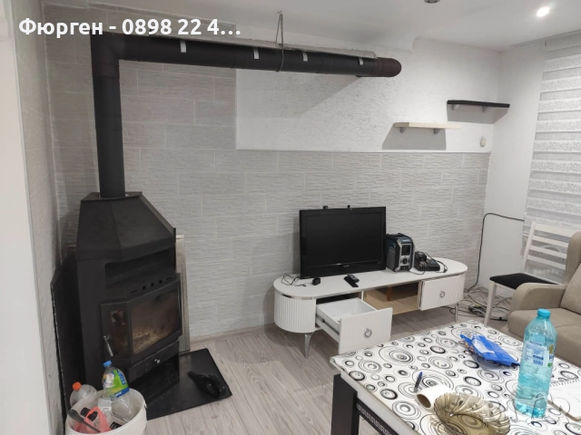 🏠 Давам под наем 3-стаен апартамент – 100 кв.м с голям хол + таванска стая, маза и 2 дворни места, снимка 7 - Стаи под наем - 52755994