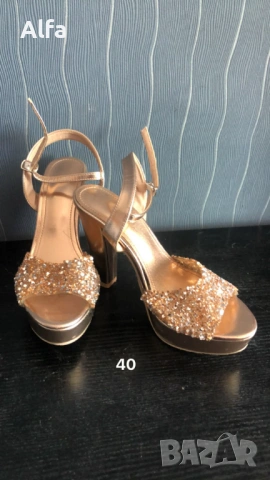 Елегантни сандали на висок ток и платформа в цвят „Розово злато“ – Блясък и стил!, снимка 3 - Дамски елегантни обувки - 54102068