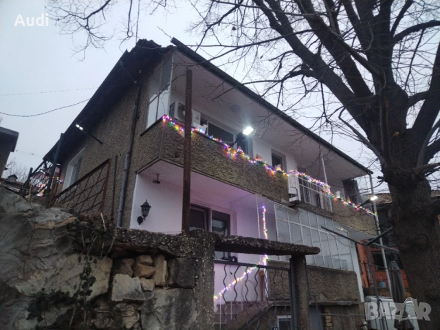 Собственик продава масивна монолитна  двуетажна къща на две плочи с гараж. След основен ремонт на вт, снимка 4 - Къщи - 53612474