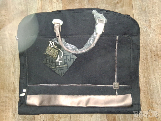 органайзер за багаж Diane von Furstenberg Black Suitcase Luggage Organizer Wardrobe Garment Rack Bag