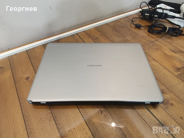 Лаптоп Medion Akoya E6422 - i3 6100U / 15,6", снимка 8 - Лаптопи за дома - 52138774