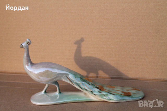 Порцеланов паун гр.Разград