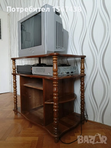 Шкаф за телевизор