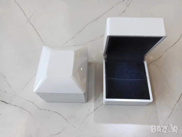 Златен пръстен, годежен пръстен, кутийка за пръстен, кутия, снимка 5 - Пръстени - 48509032