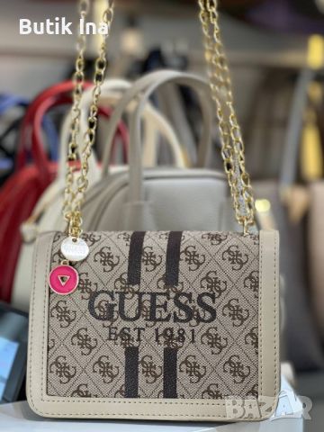 Дамска чанта Guess, снимка 2 - Чанти - 45522722