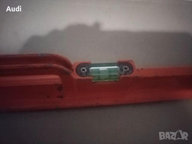 Професионален нивелир за кофраж METRICA QUADRILEVEL Дължина 600 мм Масивен лят алуминий 1.1кг. Призм, снимка 6 - Други инструменти - 52727801