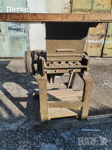 Мелница з апластмаса, снимка 4 - Други машини и части - 51938173