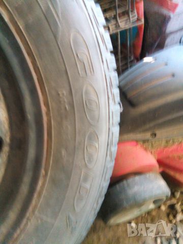 Джанта с гума Мерцедес, снимка 3 - Гуми и джанти - 45225381