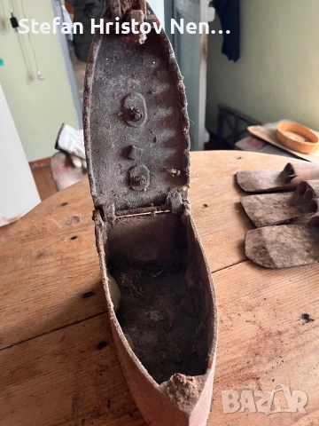 Продавам ютия на въглища реликва. , снимка 2 - Антикварни и старинни предмети - 53249913