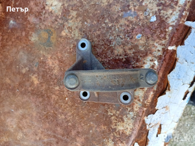 Опора планка лапа висящ лагер volvo s60 s80 v70 xc70 xc90 30711363, снимка 2 - Части - 53841632