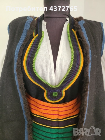 #40 Тетевенска носия , снимка 5 - Антикварни и старинни предмети - 52151711