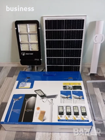 Соларна лампа JORTAN 400W, Соларен панел, Стойка, Дистанционно управление, 6000 лумена, снимка 2 - Соларни лампи - 51555156